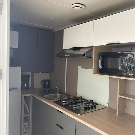 Campsite Mobil- Premium 304 Narbonne